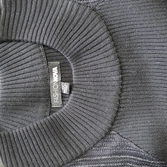 Fashion Nova Black And Metallic Gray Shimmer Long Sleeve Dress Size 2X - Picture 3 of 3